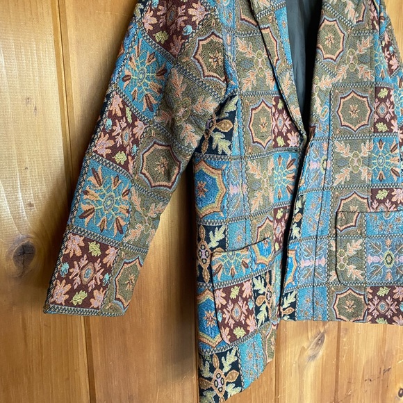 Vintage Patterned Blazer - Picture 10 of 10